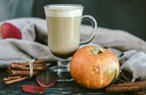 Pumpkin Spice Latte – przepis na dyniową kawę!