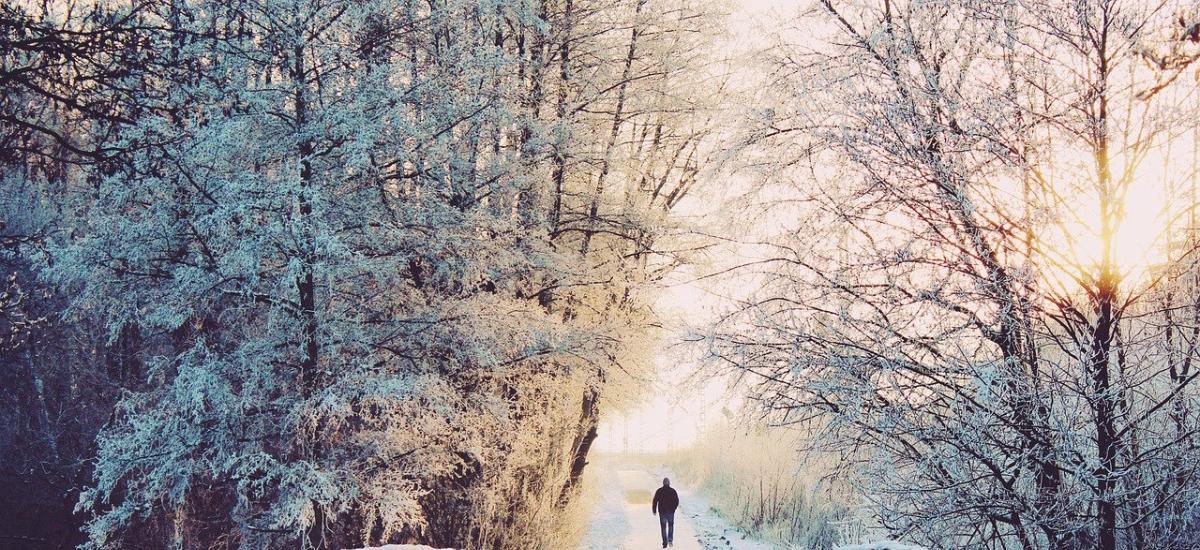 Jak ubrać się na zimowy spacer? Zasada numer jeden: warstwy