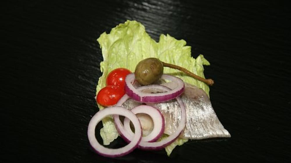 Przepis na sałatkę śledziową
