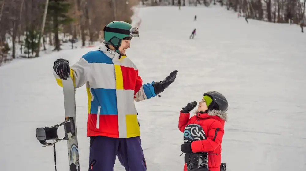 Pierwsze kroki na snowboardzie – obozy, które uczą i bawią
