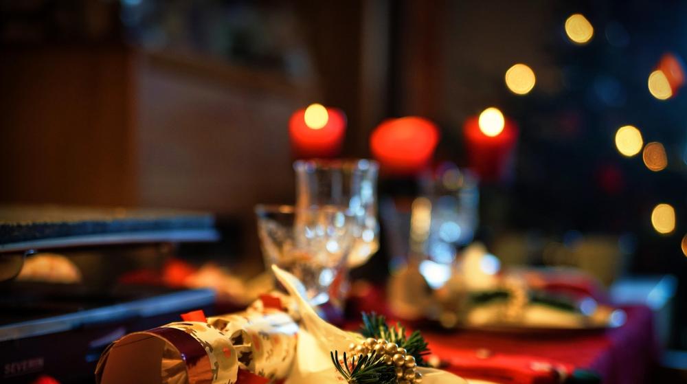 Co zrobić do jedzenia na Sylwestra? Szybkie menu imprezowe bez stania w kuchni
