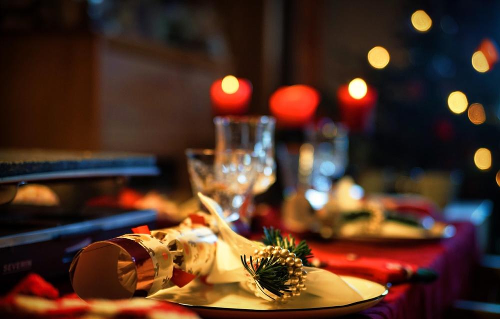 Co zrobić do jedzenia na Sylwestra? Szybkie menu imprezowe bez stania w kuchni