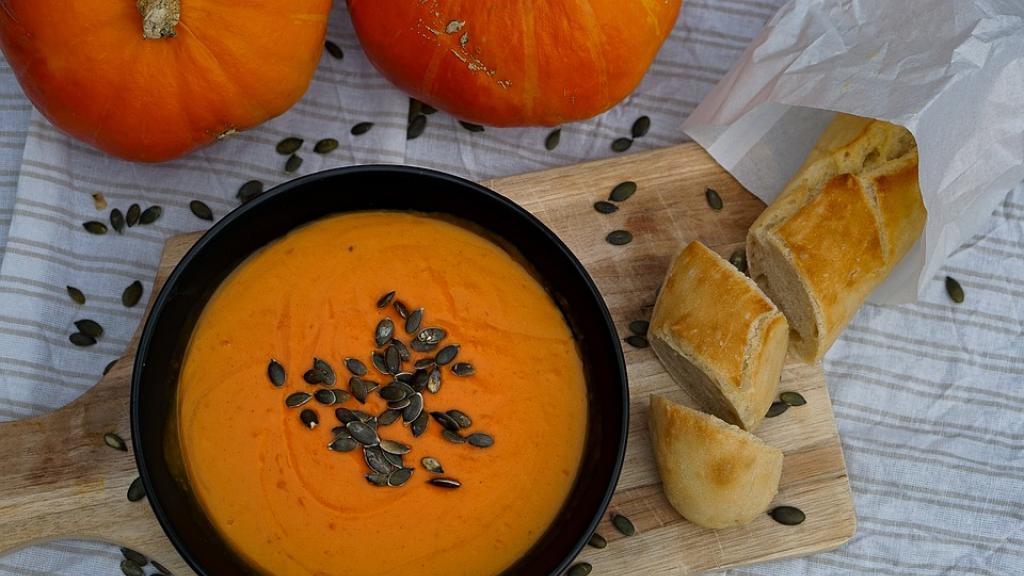 Ostra zupa dyniowa – krem curry z dyni