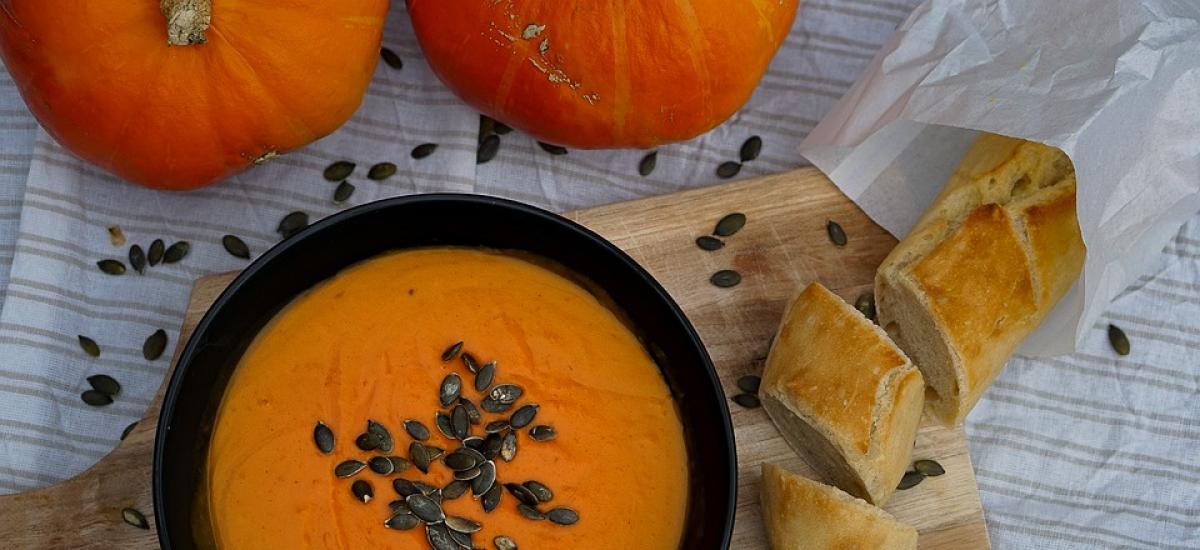 Ostra zupa dyniowa – krem curry z dyni