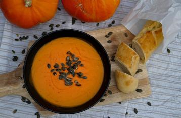 Ostra zupa dyniowa – krem curry z dyni