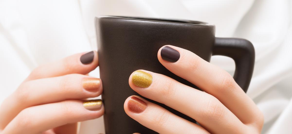 Modne paznokcie jesień 2024: Inspiracje na stylowy manicure