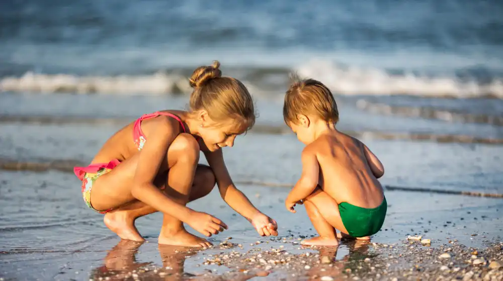 Plażowanie z dziećmi - o czym pamiętać?