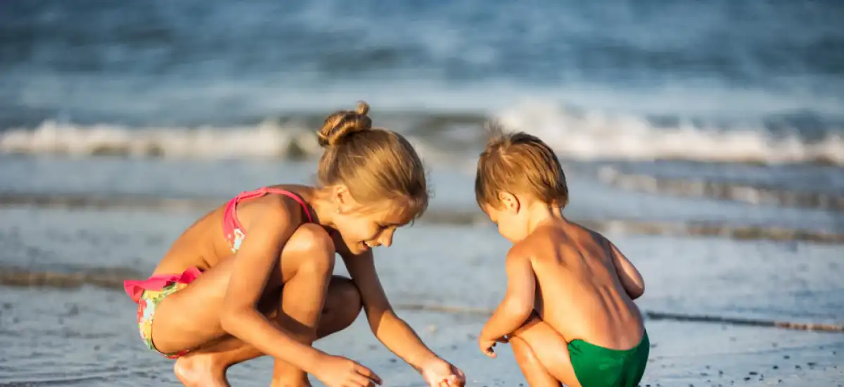 Plażowanie z dziećmi - o czym pamiętać?