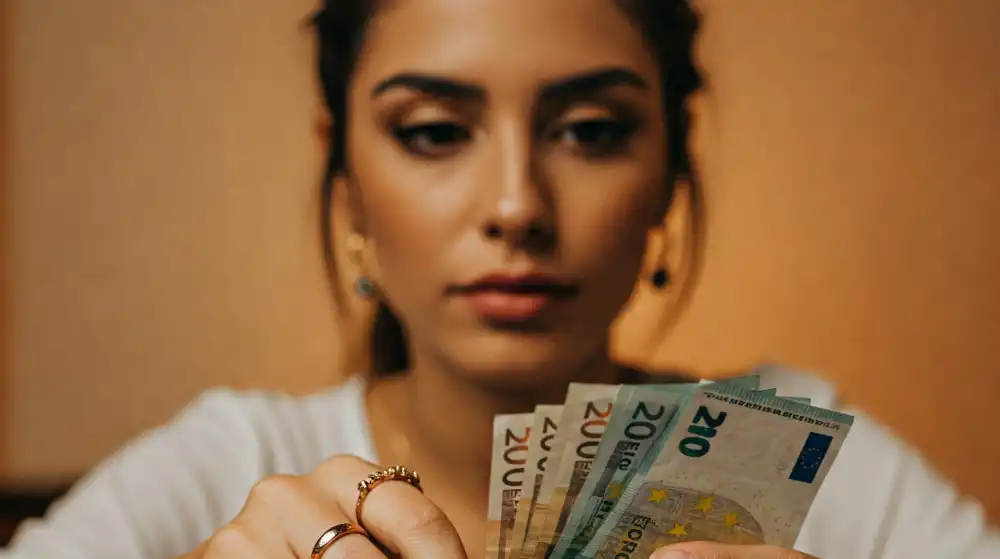 Jak zabezpieczyć pieniądze w czasie wojny i kryzysu finansowego? 