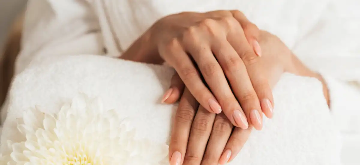 Jak wykonać manicure w domowych warunkach