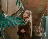 Urban jungle pastelowo: domowa uprawa mikroalg i ziół w trendach wnętrz