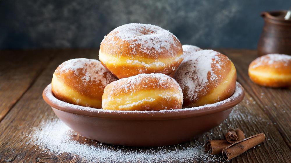 Pączki w Świetle Tradycji: Kulinarna Podróż przez Wieki