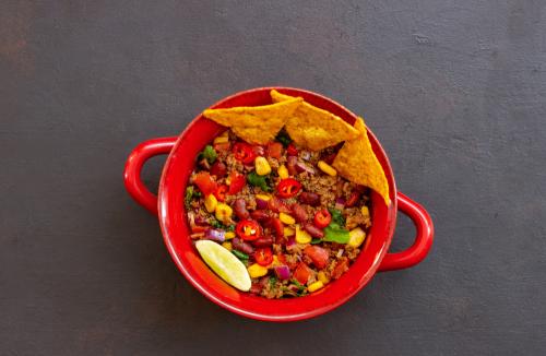 Gorzkie Zimowe Dni? Rozgrzej się Chili con Carne - Idealne Danie dla Rodzin