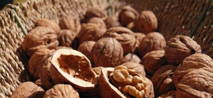 Cholesterol. Jak obniżyć jego poziom dietą? Lista produktów