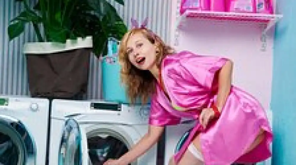 Domowe sposoby na pozbycie się uciążliwego zapachu z pralki