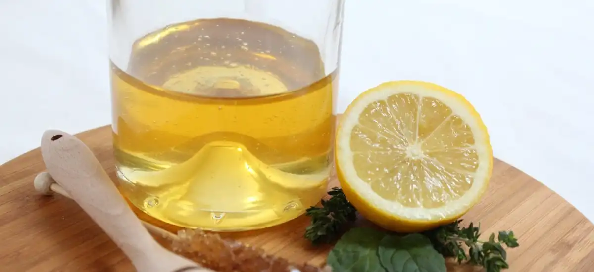 Zapobiegaj przeziębieniu i grypie. Przepisy na pyszną herbatę