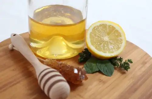 Zapobiegaj przeziębieniu i grypie. Przepisy na pyszną herbatę