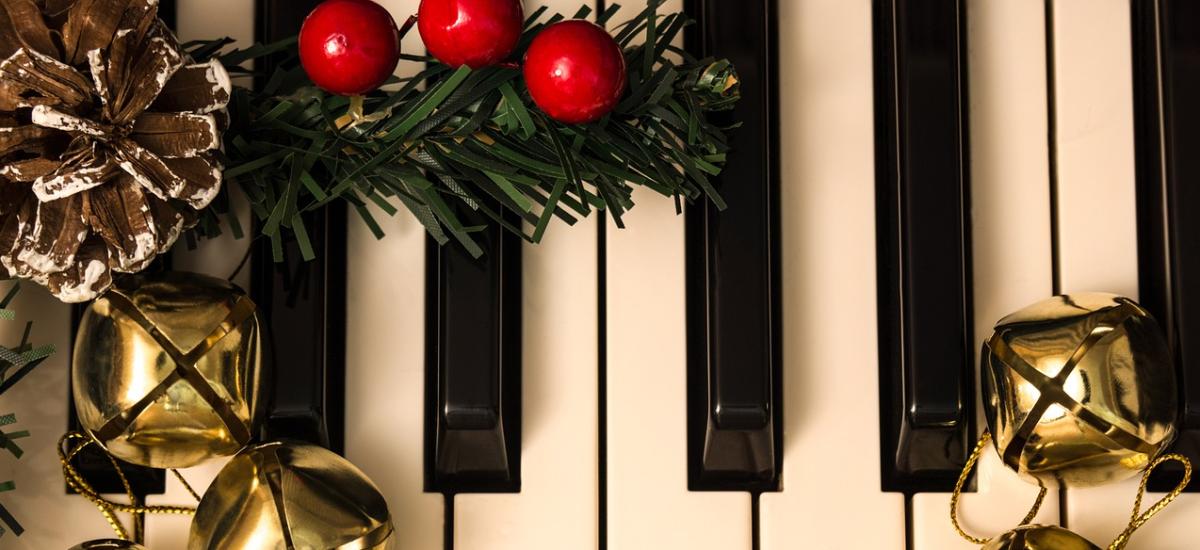 Kolędy, Jak Anioły na Skrzydłach Melodii: Odkryj Polskie Perły Świątecznej Muzyki