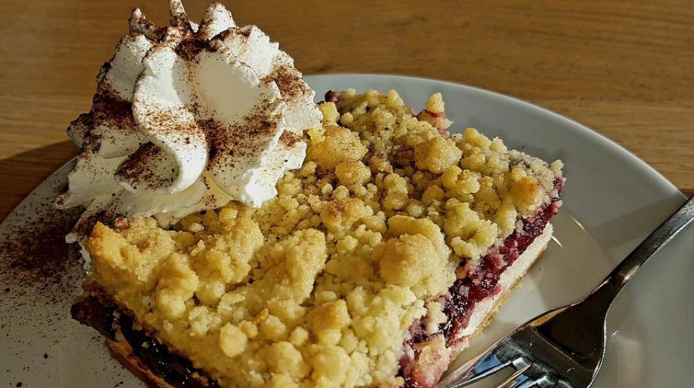 Owocowe crumble, czyli ulubione owoce pod kruszonką
