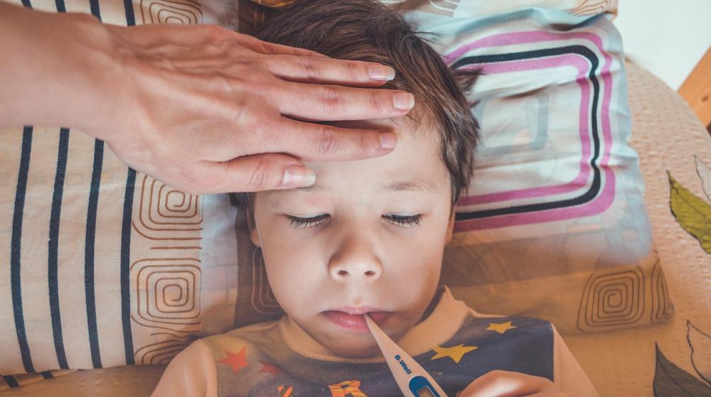 Infekcje wirusowe i bakteryjne. Jakie są różnice między infekcjami