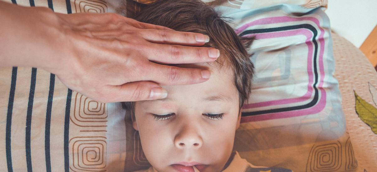 Infekcje wirusowe i bakteryjne. Jakie są różnice między infekcjami